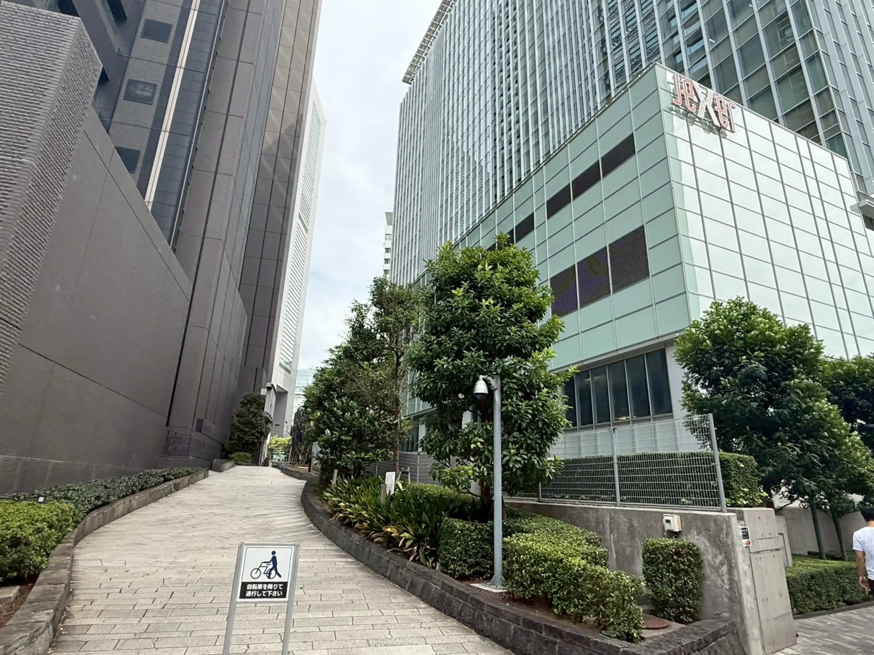 Lys blanc 周辺写真 代々木駅 新宿駅南口 近辺